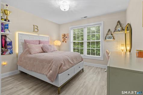 117-B Newgate Road Oxford CT 06478