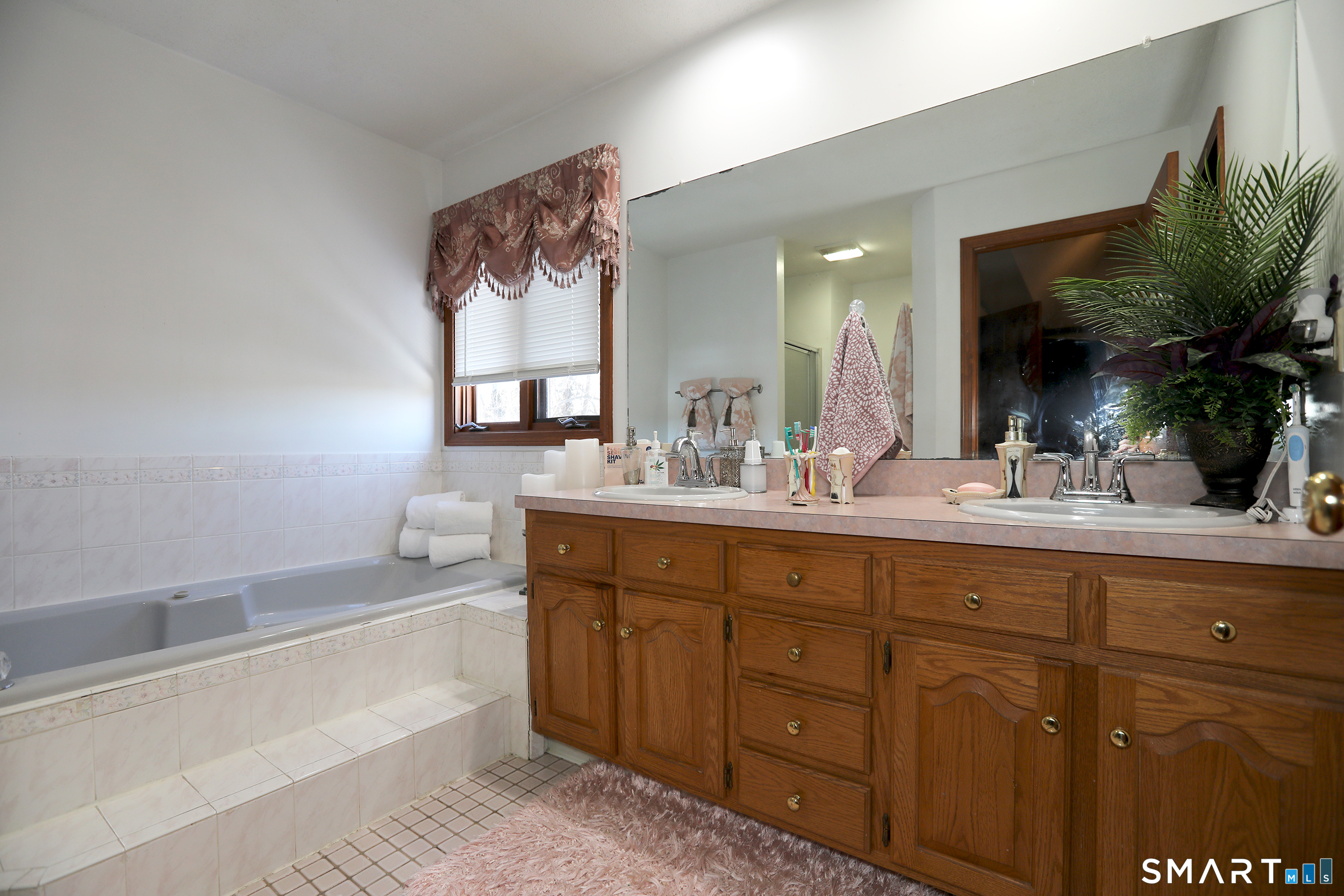 36 Frechette Circle Manchester CT 06040