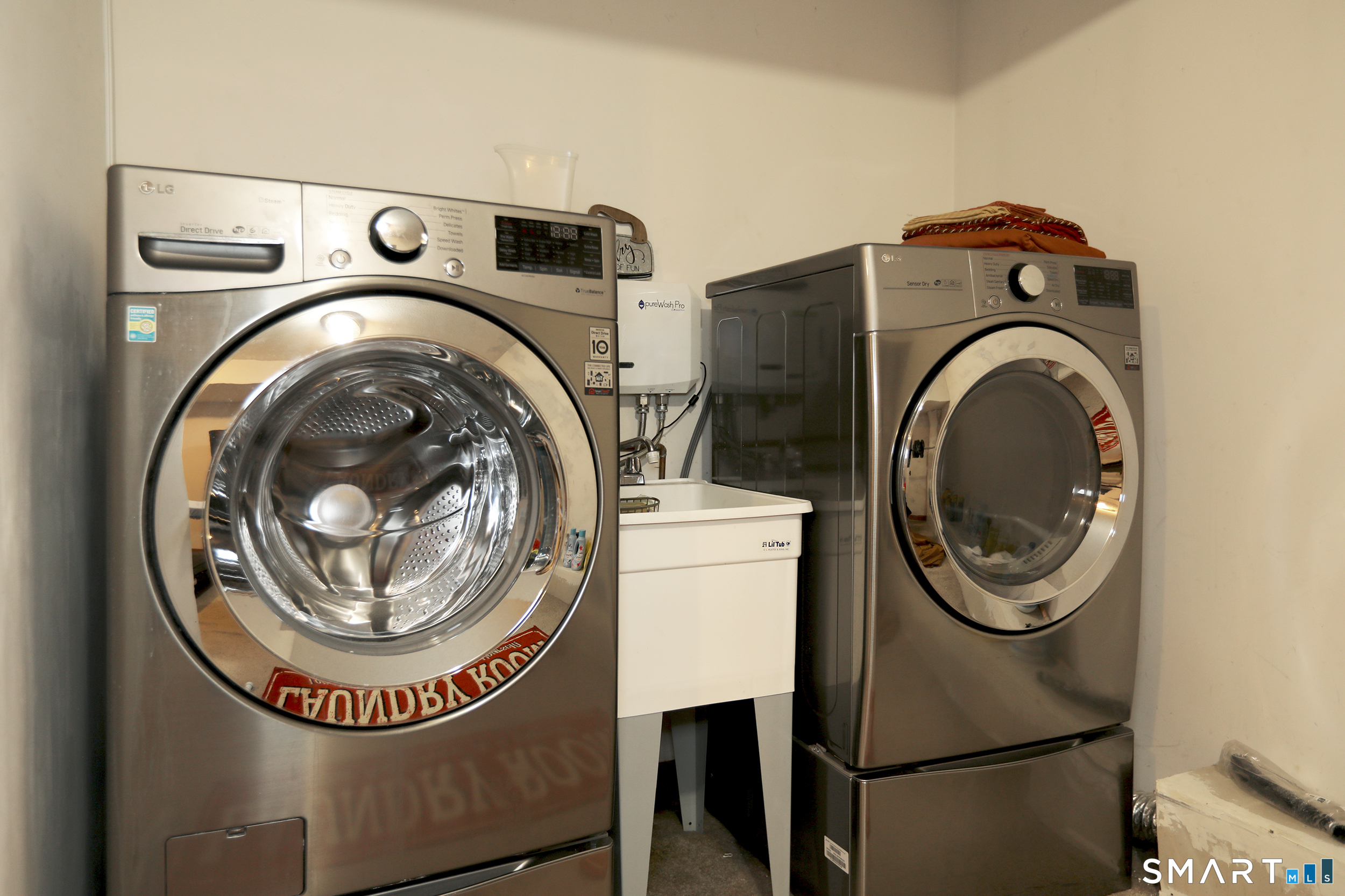 36 Frechette Circle Manchester CT 06040