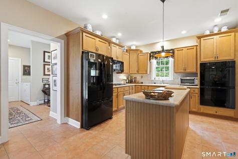 10 Settlement Hill Windsor CT 06095