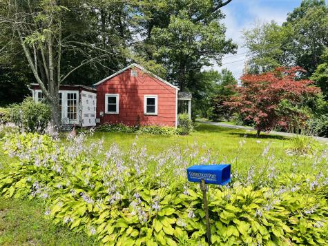 35 Saginaw Trail Shelton CT 06484