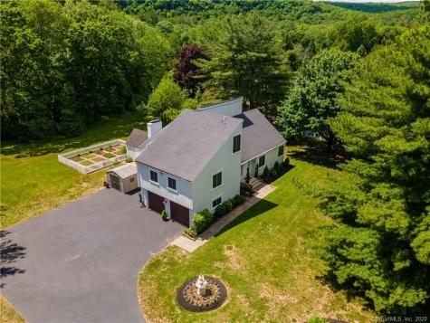 22 Meadow Crossing Simsbury CT 06070