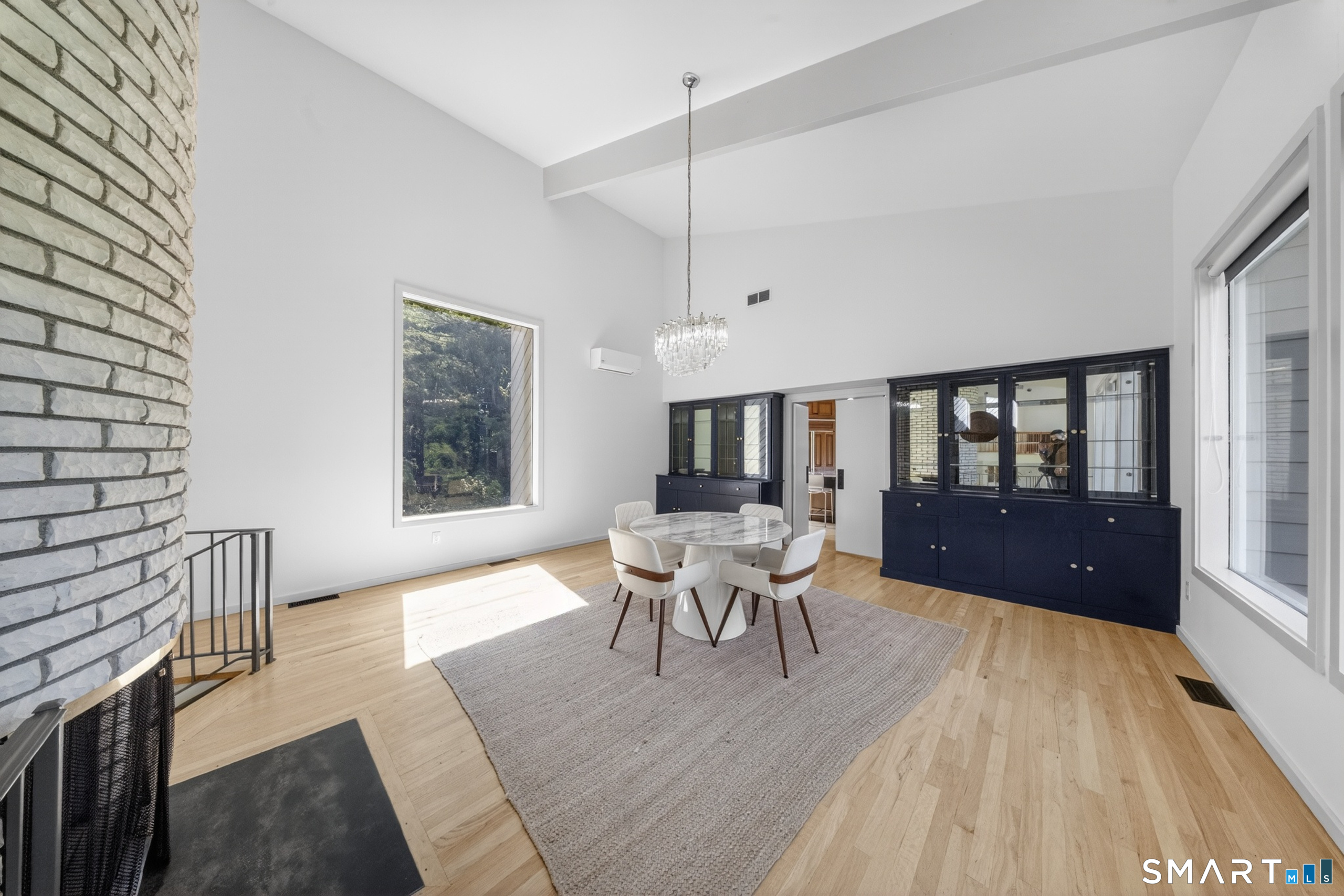 2177 Cross Highway Fairfield CT 06824