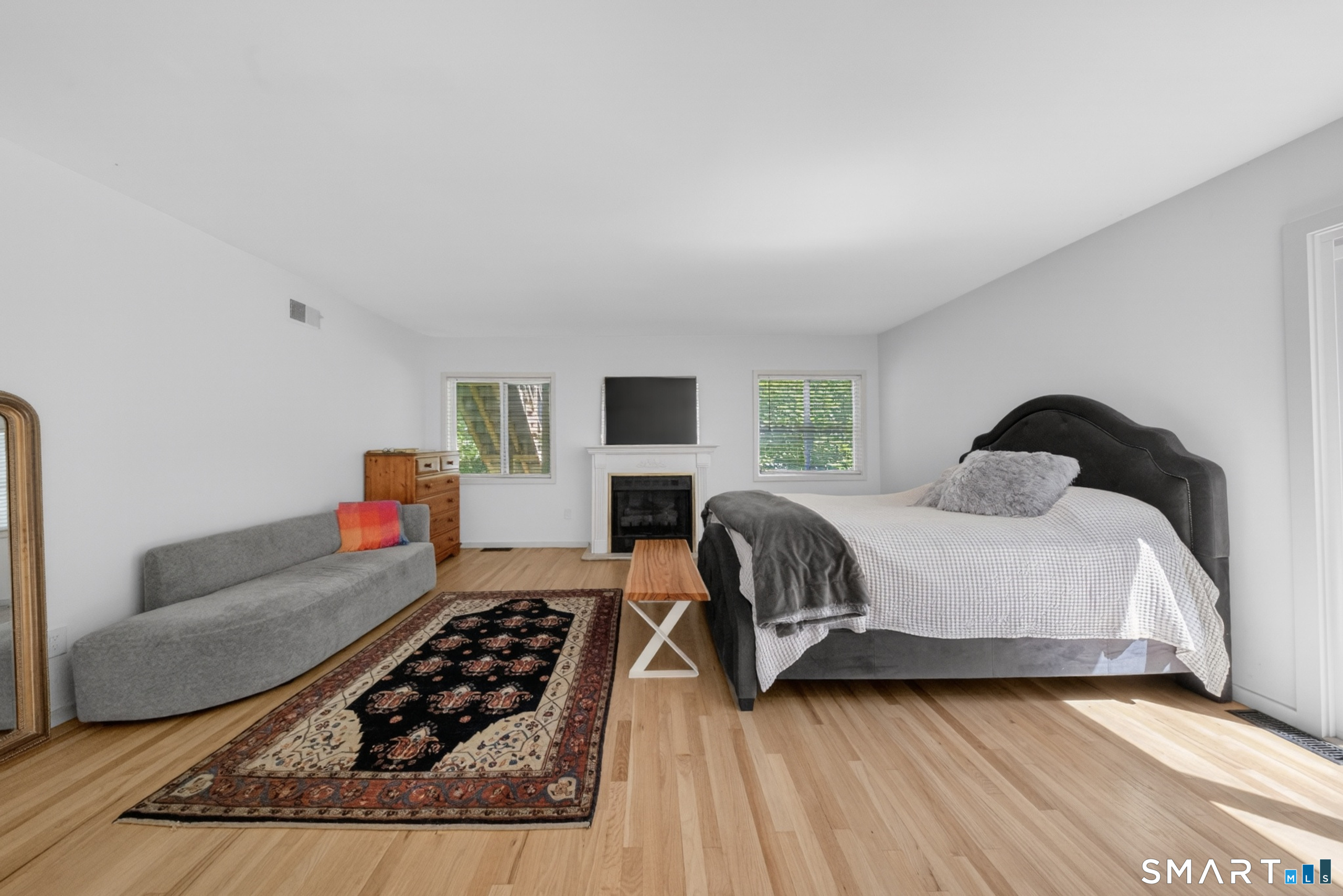 2177 Cross Highway Fairfield CT 06824