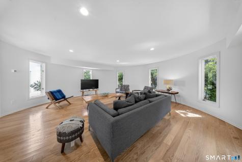 2177 Cross Highway Fairfield CT 06824