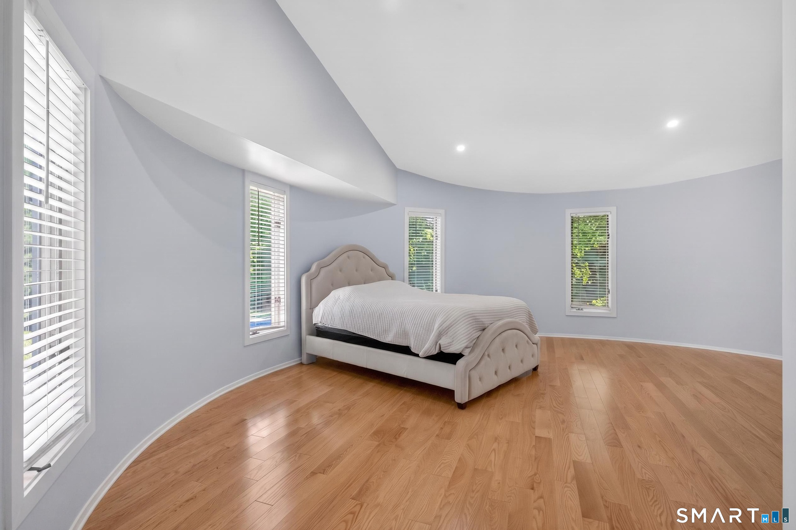2177 Cross Highway Fairfield CT 06824
