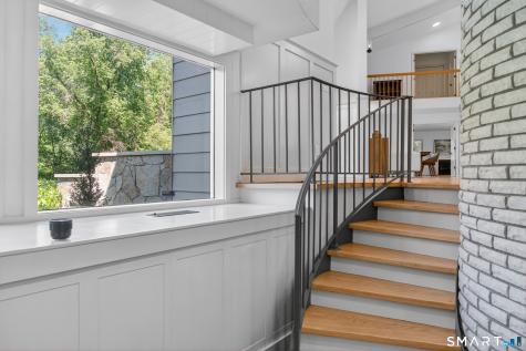 2177 Cross Highway Fairfield CT 06824