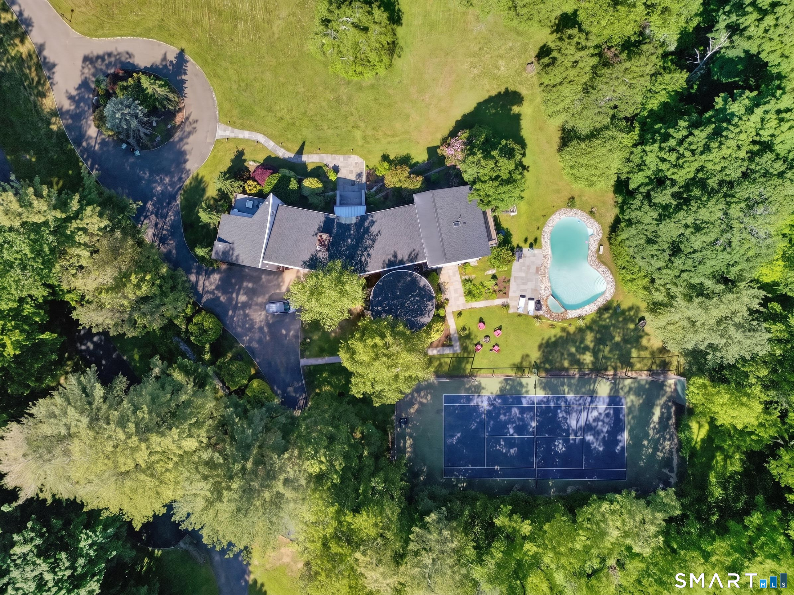 2177 Cross Highway Fairfield CT 06824
