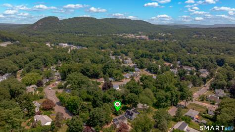 101 Sleeping Giant Drive Hamden CT 06518