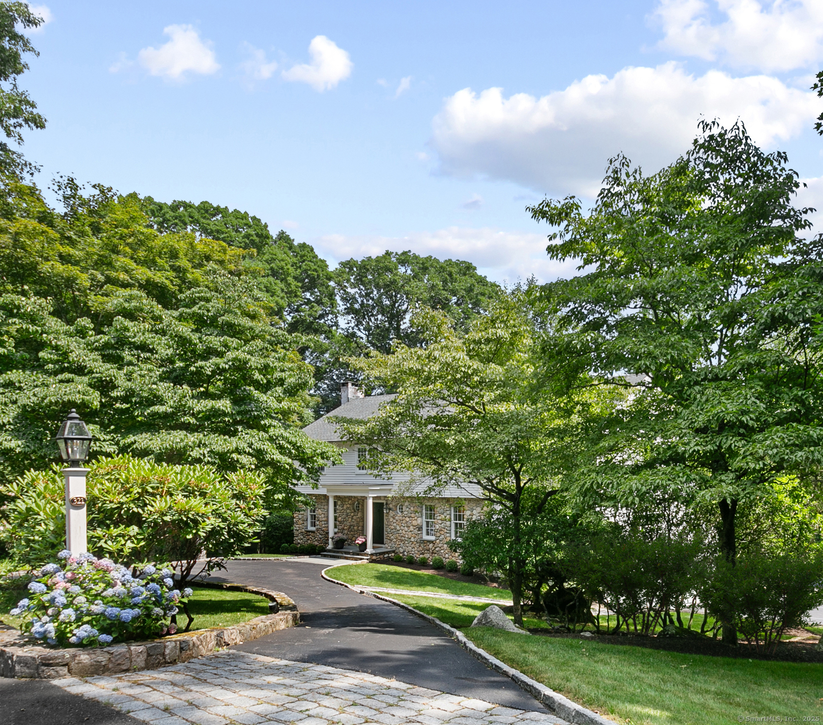 321 Frogtown Road New Canaan CT 06840