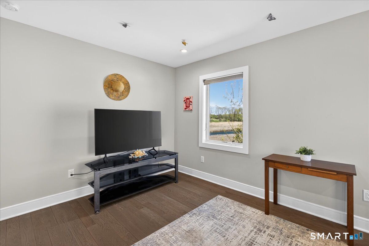33 Pearl Street Milford CT 06460