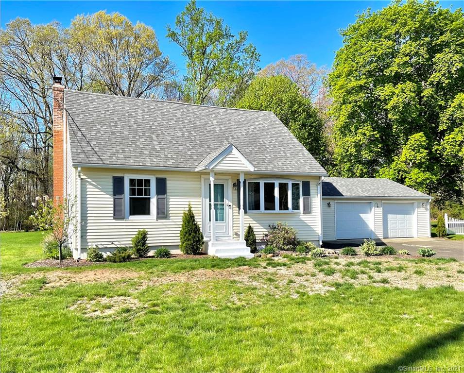 8 Cardinal Drive Wallingford CT 06492