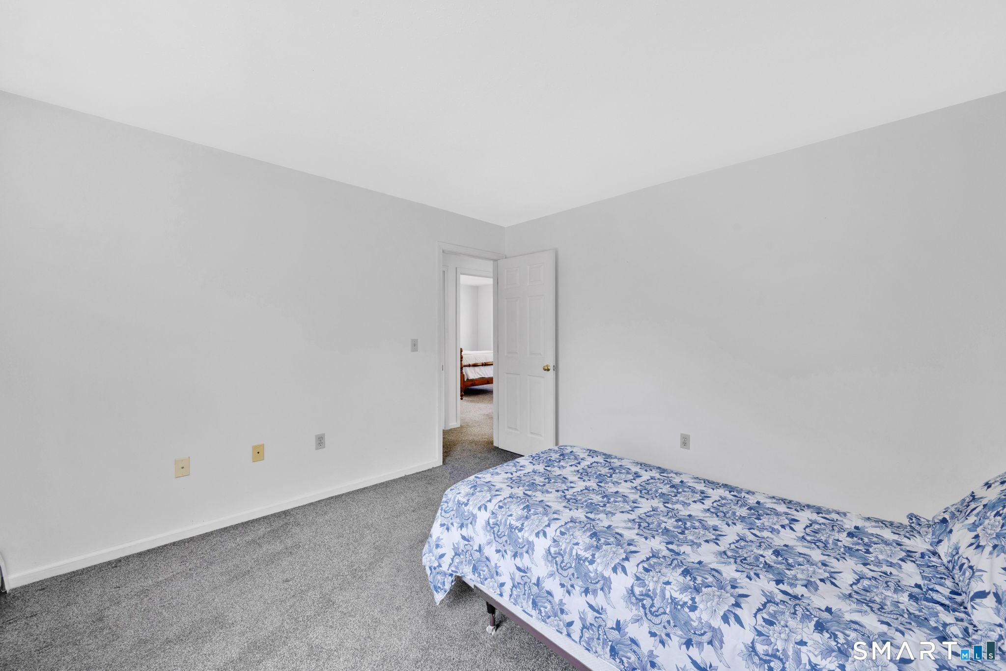 13 Nipmuck Road Willington CT 06279
