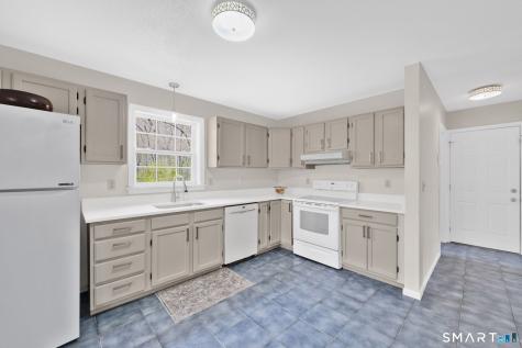 13 Nipmuck Road Willington CT 06279
