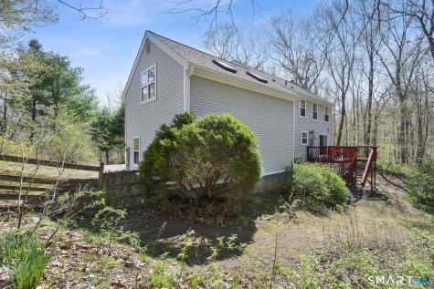 13 Nipmuck Road Willington CT 06279