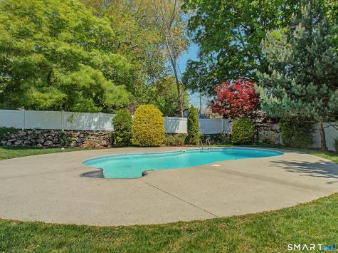 33 Stonewall Drive Stamford CT 06905