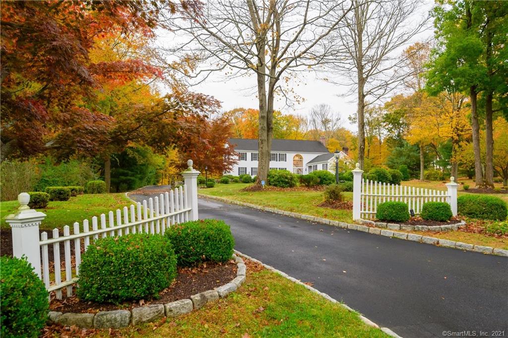 3 Dover Circle Newtown CT 06470