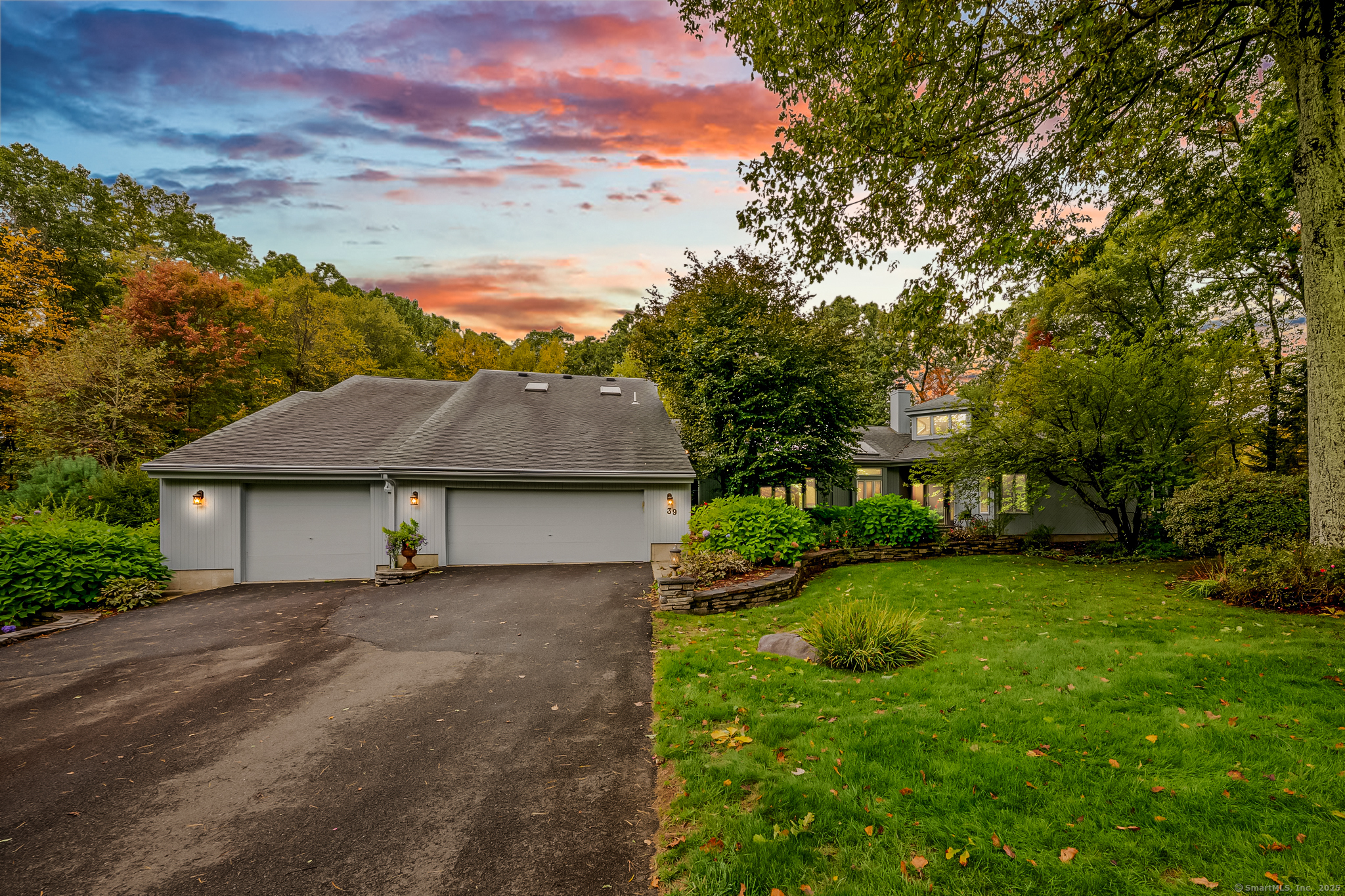 39 High Ridge Hollow Avon CT 06001