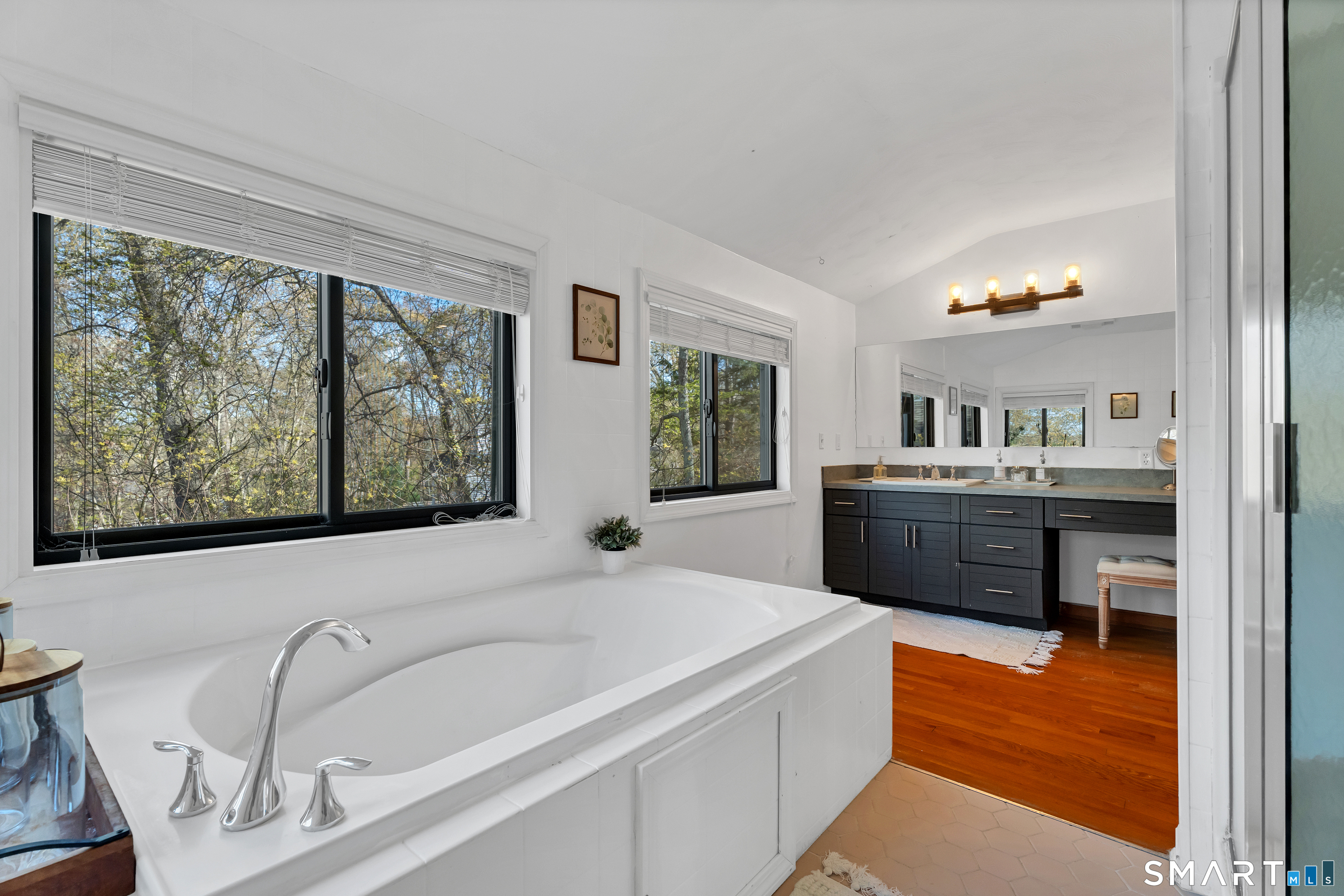 72 Inchcliffe Drive Ledyard CT 06335
