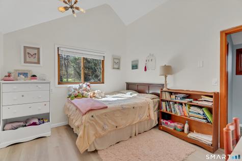 72 Inchcliffe Drive Ledyard CT 06335