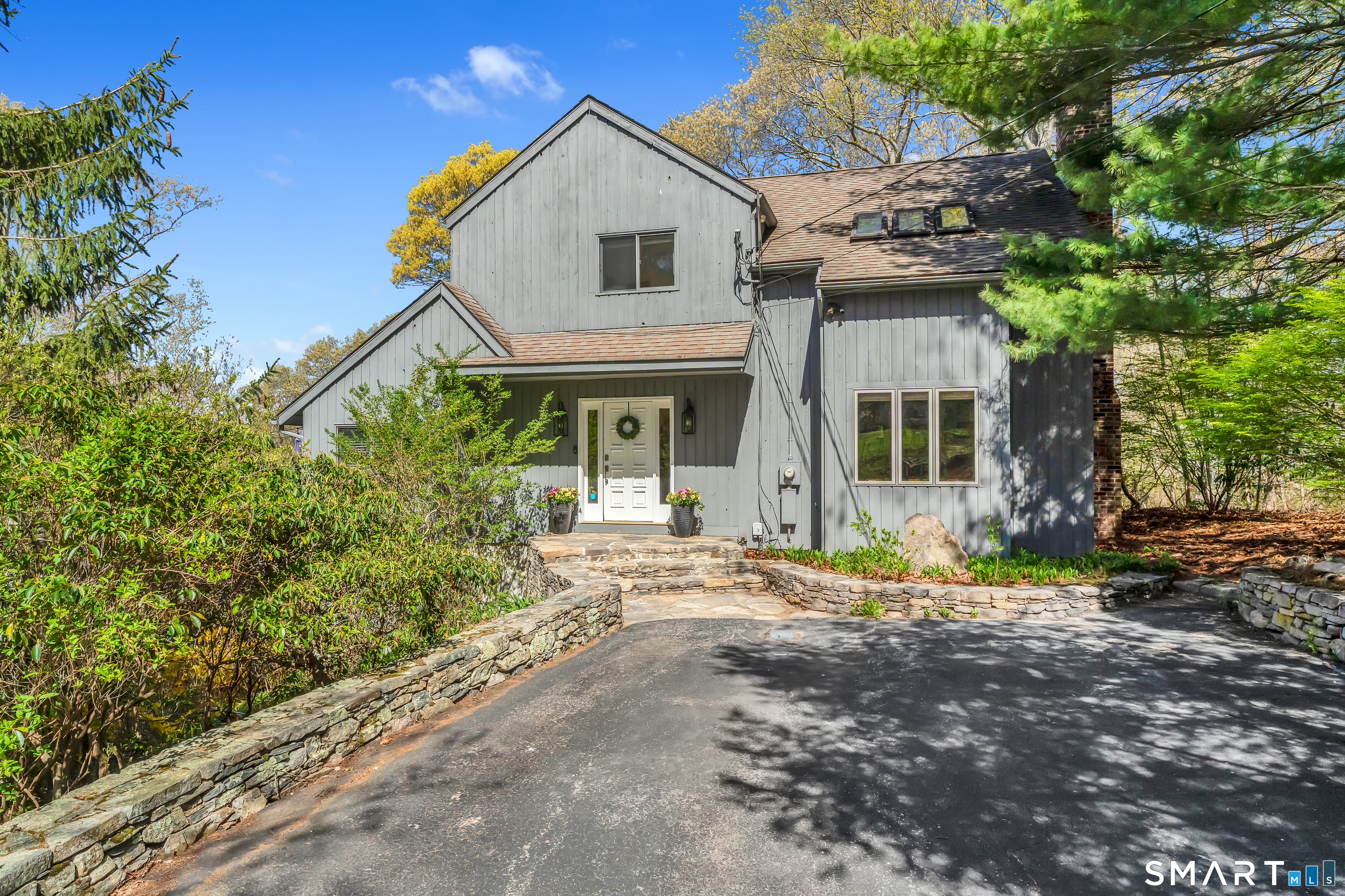 72 Inchcliffe Drive Ledyard CT 06335