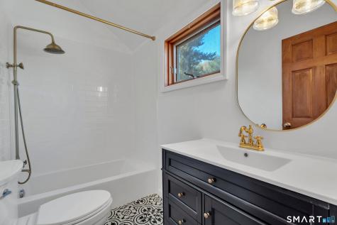 72 Inchcliffe Drive Ledyard CT 06335