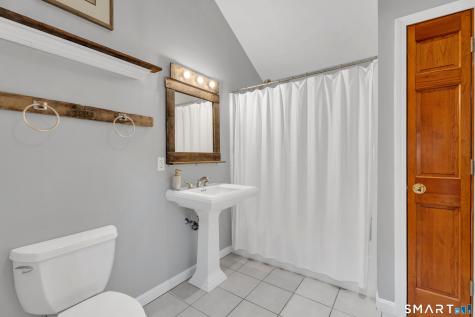 72 Inchcliffe Drive Ledyard CT 06335