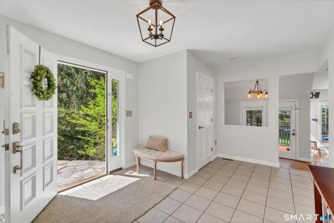 72 Inchcliffe Drive Ledyard CT 06335