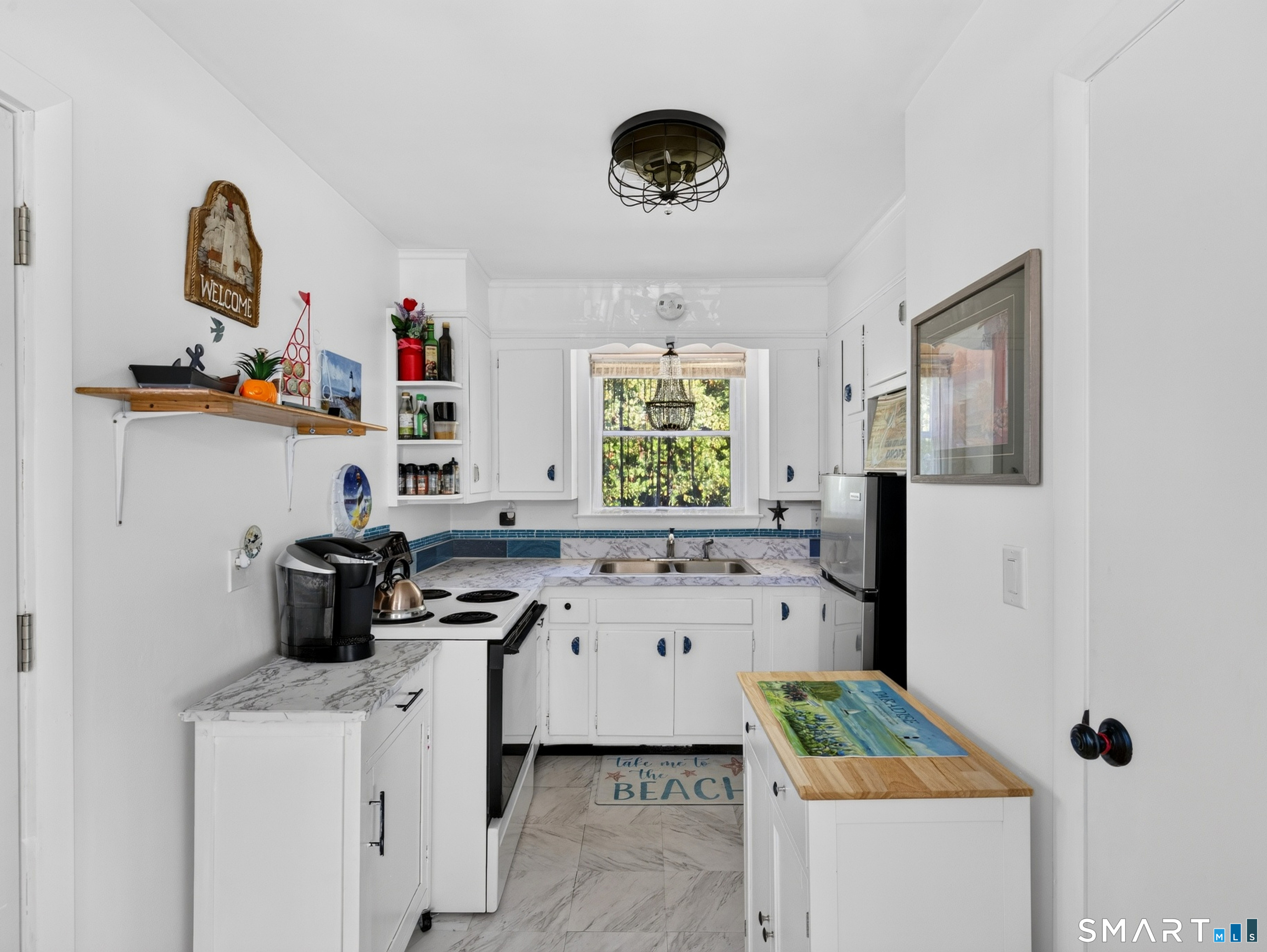 6 Hilltop Terrace Waterford CT 06385