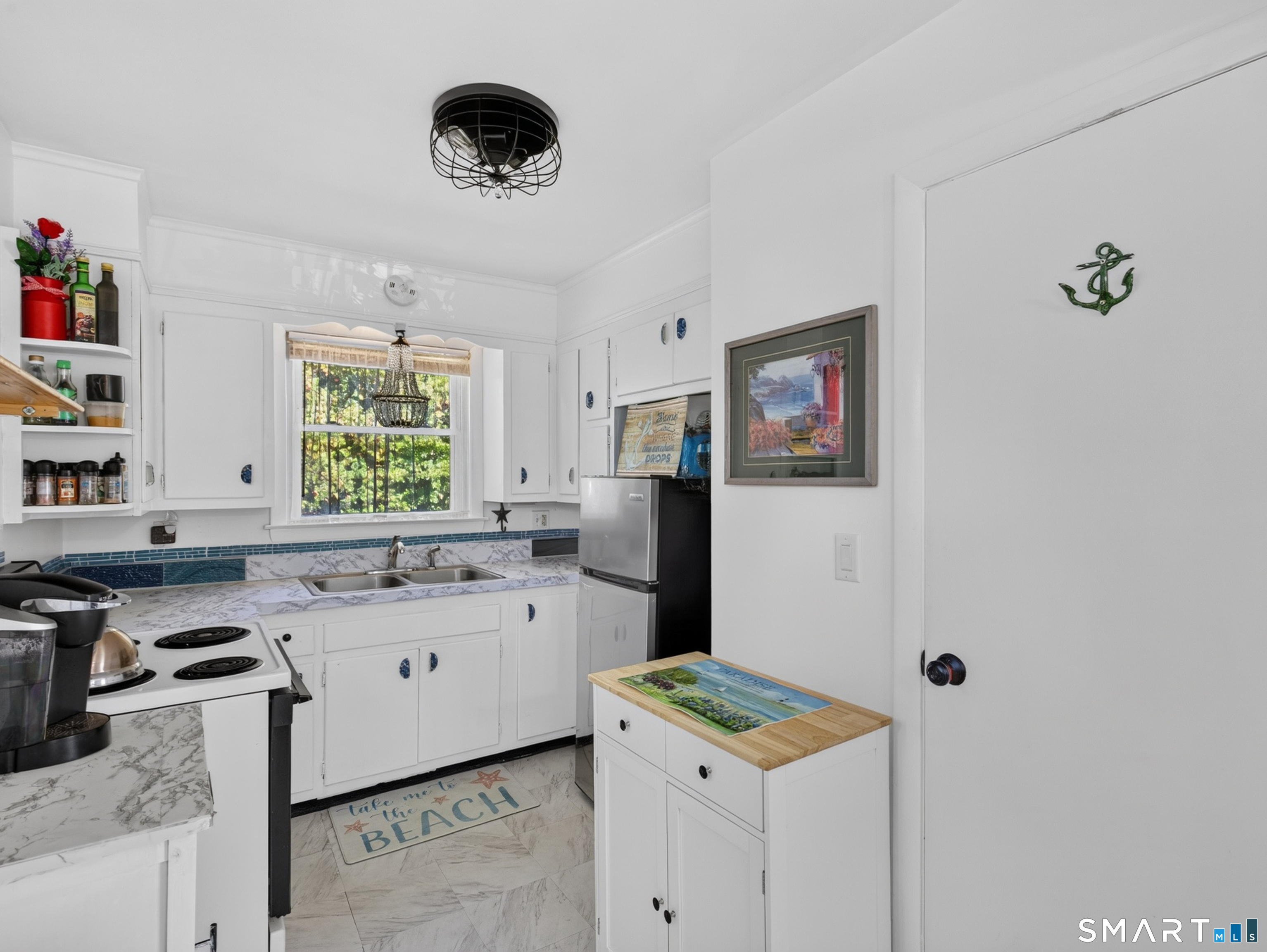 6 Hilltop Terrace Waterford CT 06385