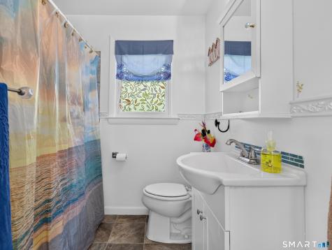 6 Hilltop Terrace Waterford CT 06385