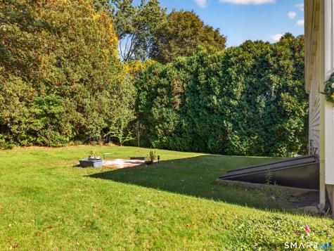 6 Hilltop Terrace Waterford CT 06385