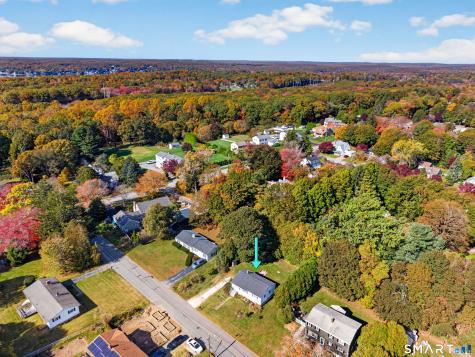 6 Hilltop Terrace Waterford CT 06385