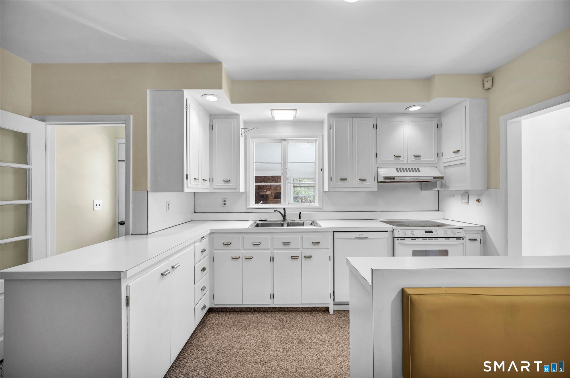 1208 Dunbar Hill Road Hamden CT 06514