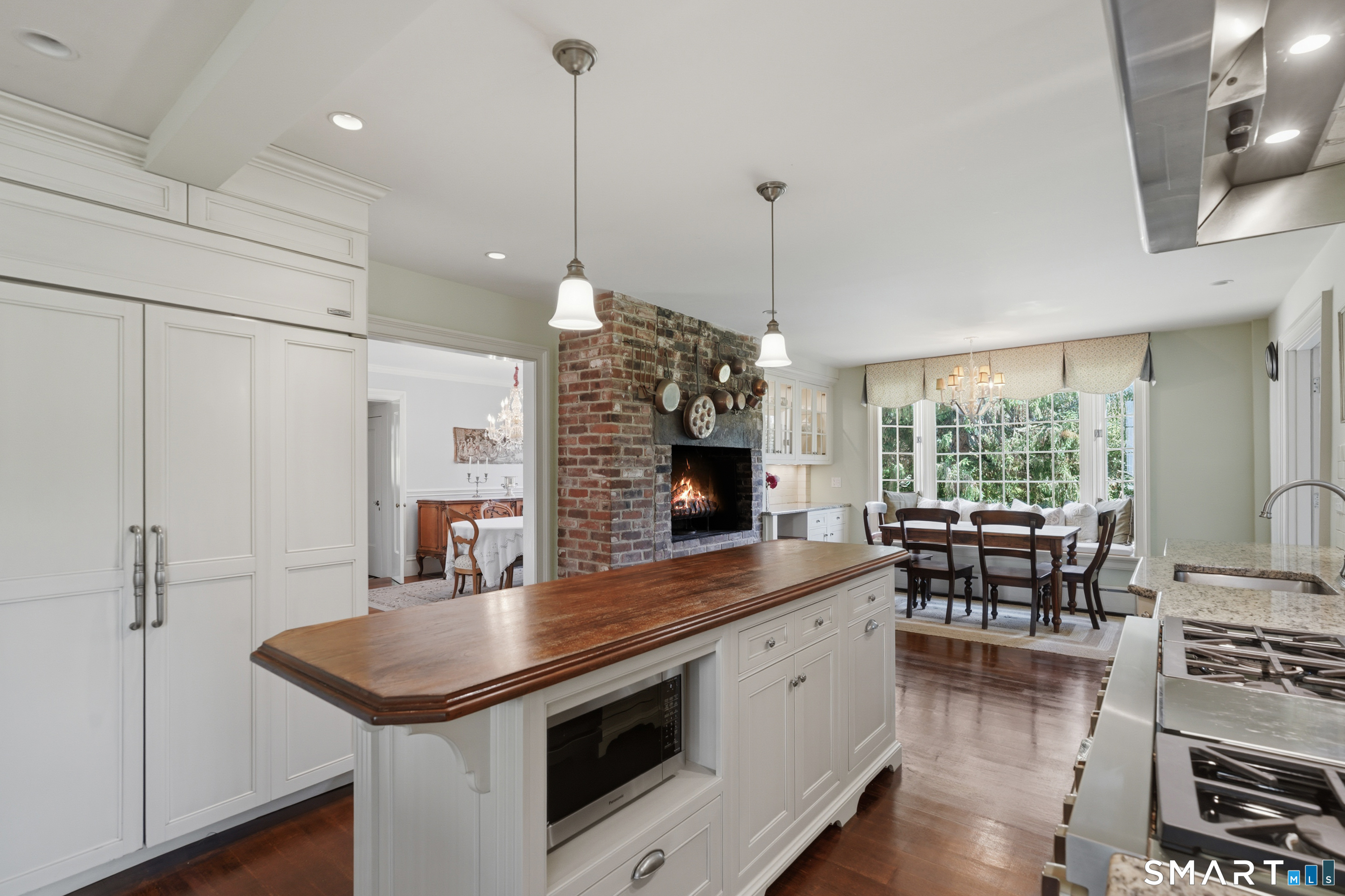 137 Sturges Ridge Road Wilton CT 06897