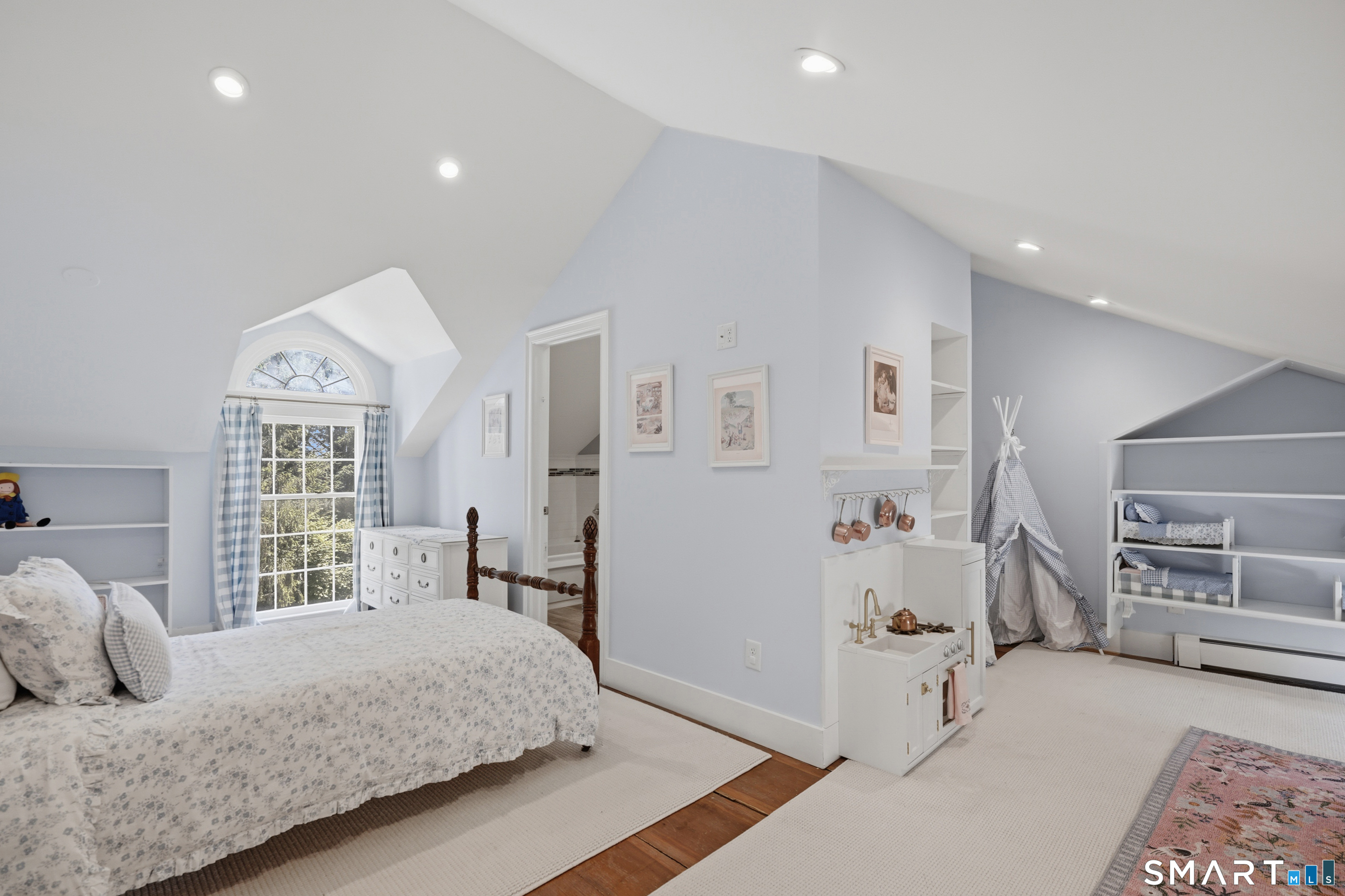 137 Sturges Ridge Road Wilton CT 06897