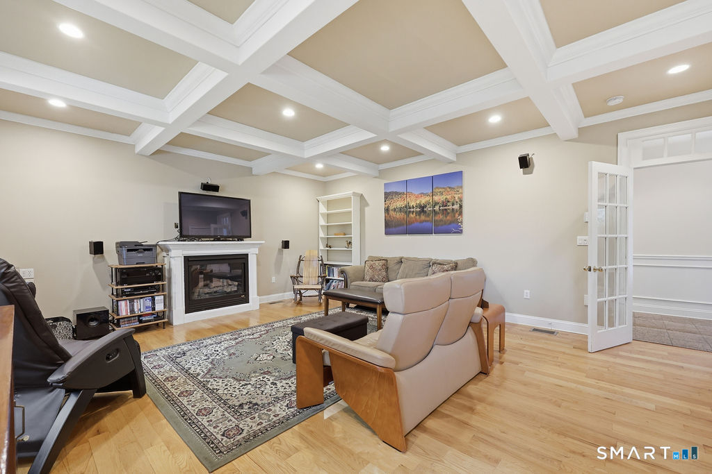 25 Grant Drive Avon CT 06001