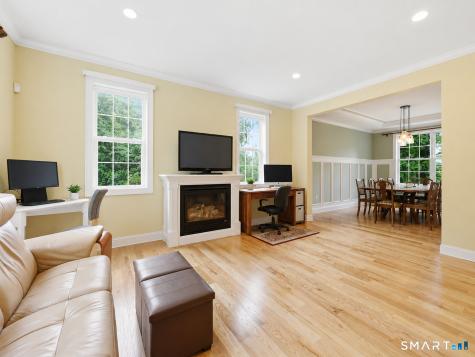 25 Grant Drive Avon CT 06001