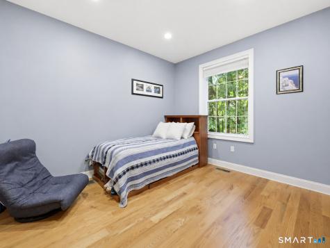 25 Grant Drive Avon CT 06001