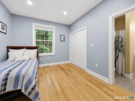 25 Grant Drive Avon CT 06001