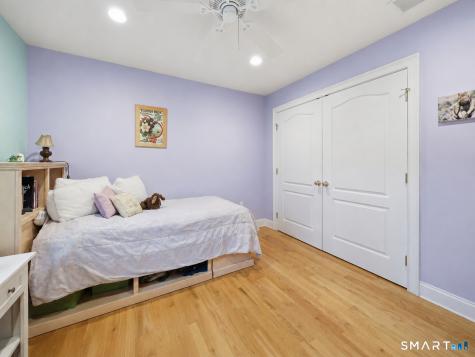 25 Grant Drive Avon CT 06001