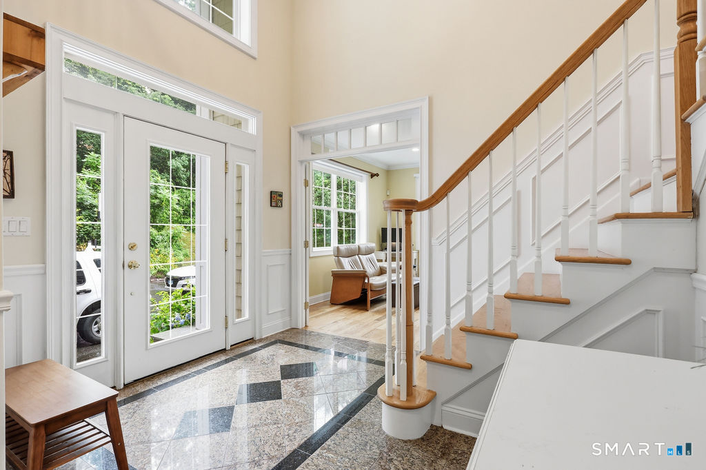 25 Grant Drive Avon CT 06001