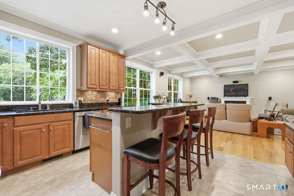 25 Grant Drive Avon CT 06001