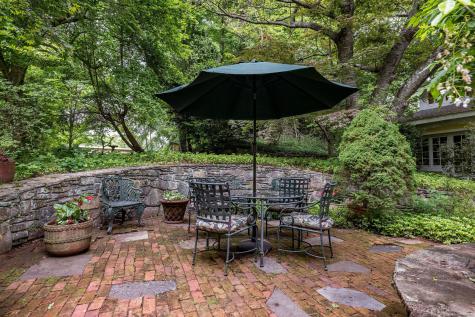 30 Meeting House Lane Madison CT 06443