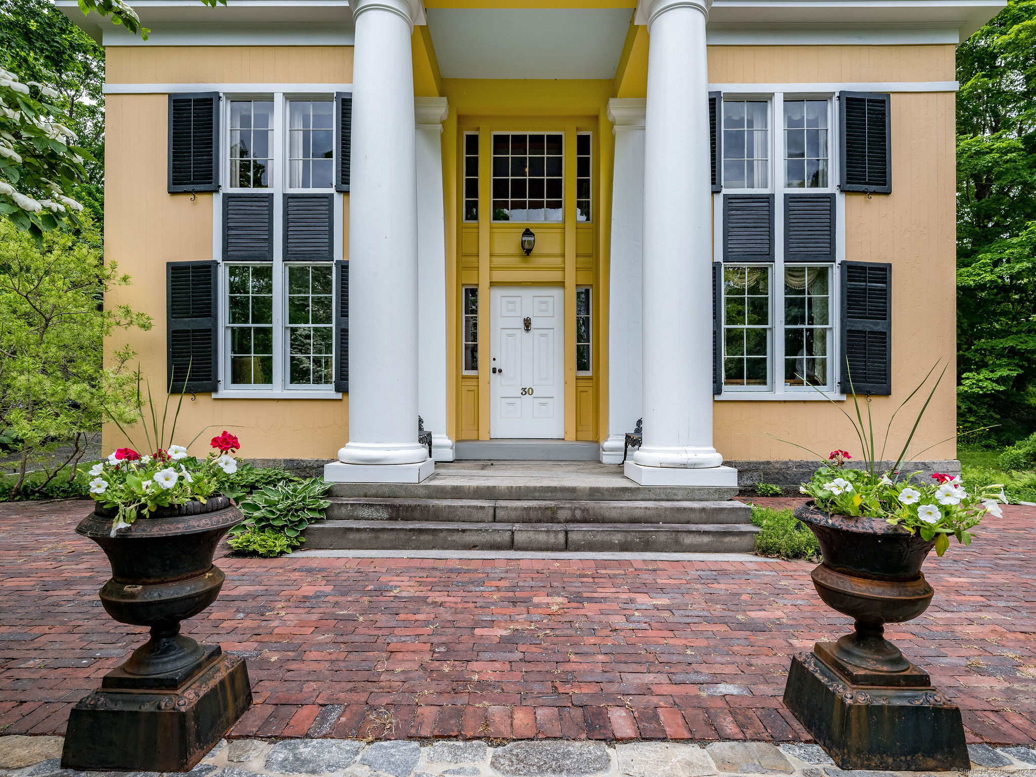 30 Meeting House Lane Madison CT 06443