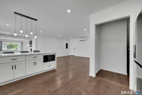 198 Castle Avenue Fairfield CT 06825