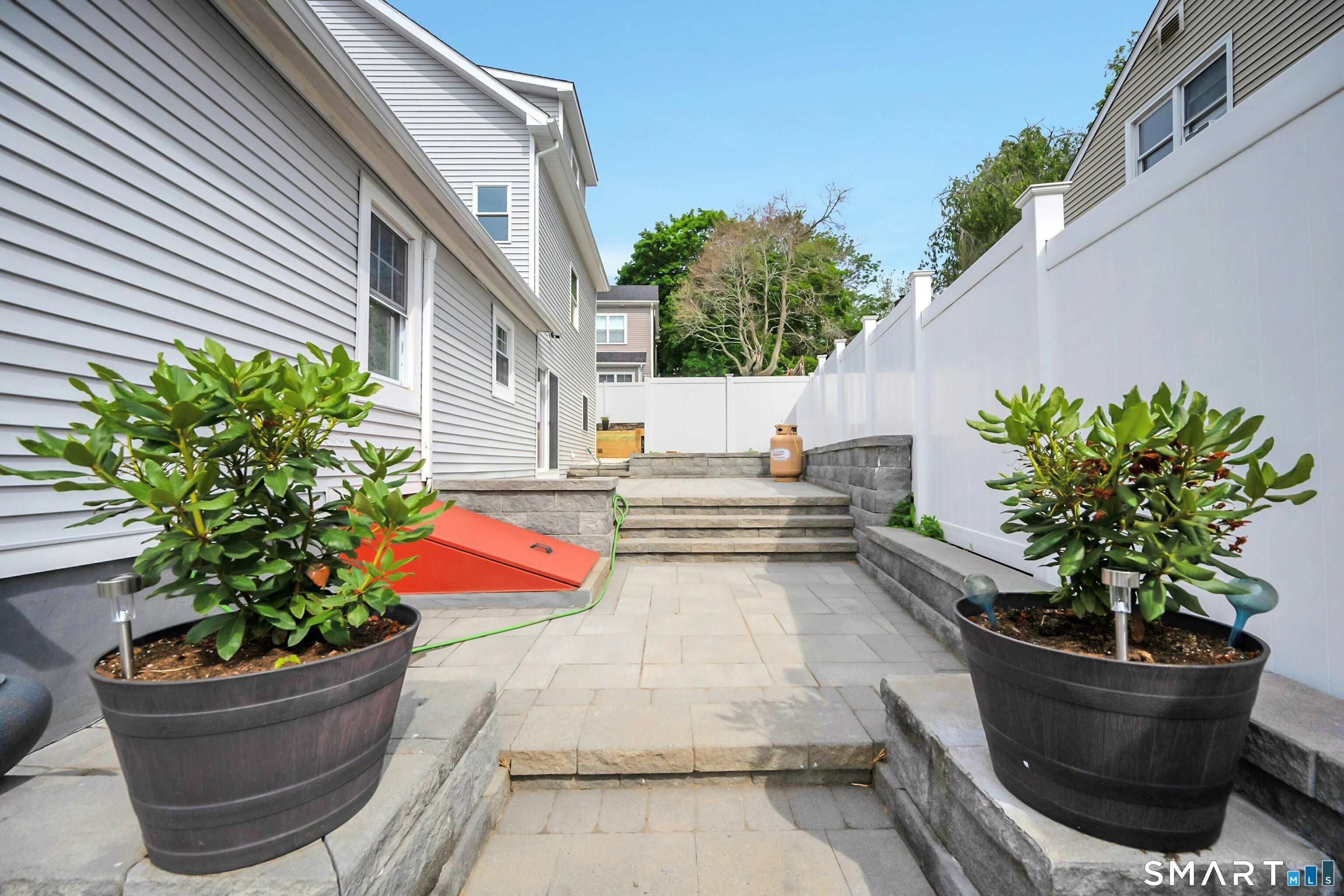 198 Castle Avenue Fairfield CT 06825