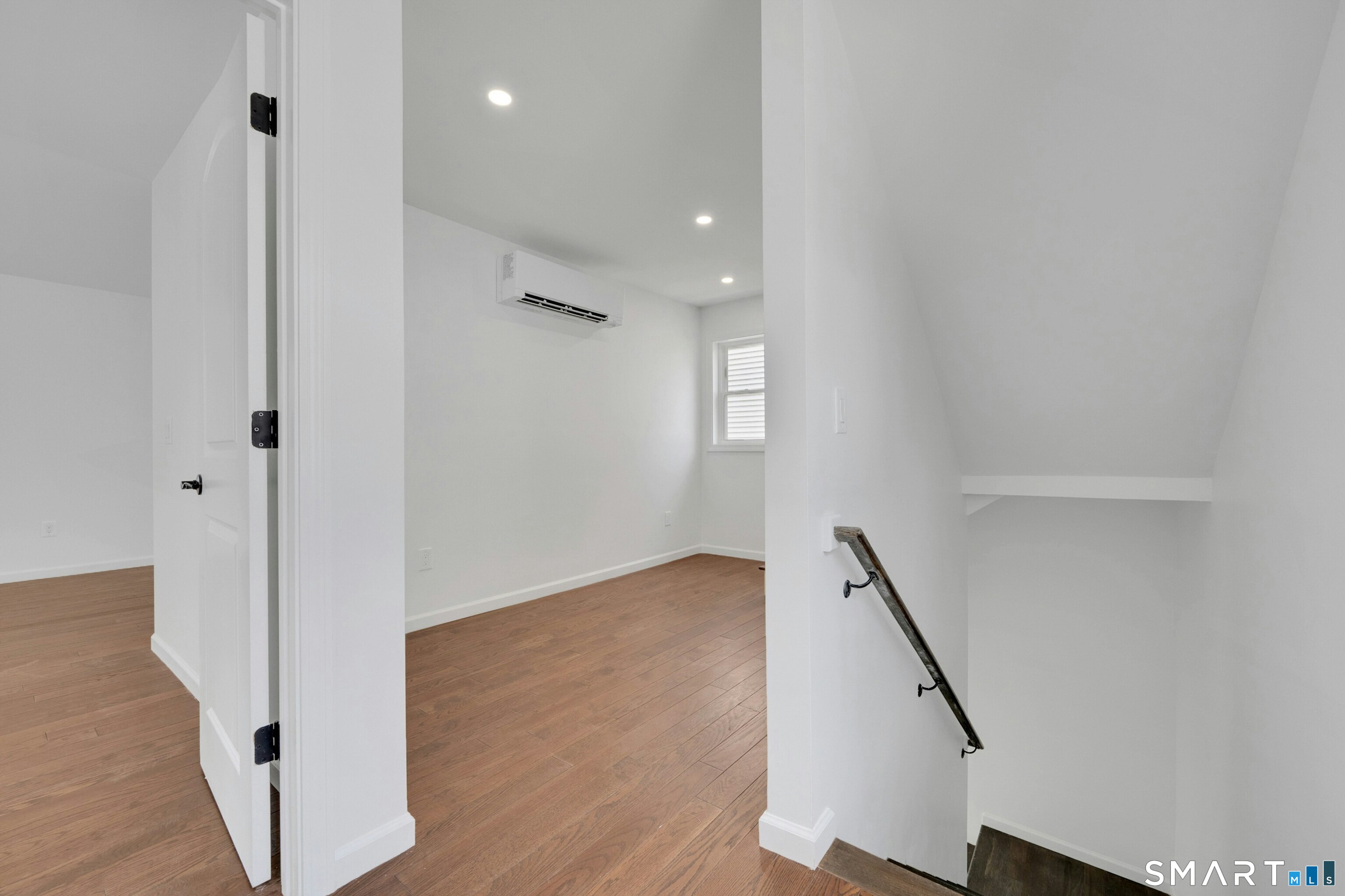 198 Castle Avenue Fairfield CT 06825