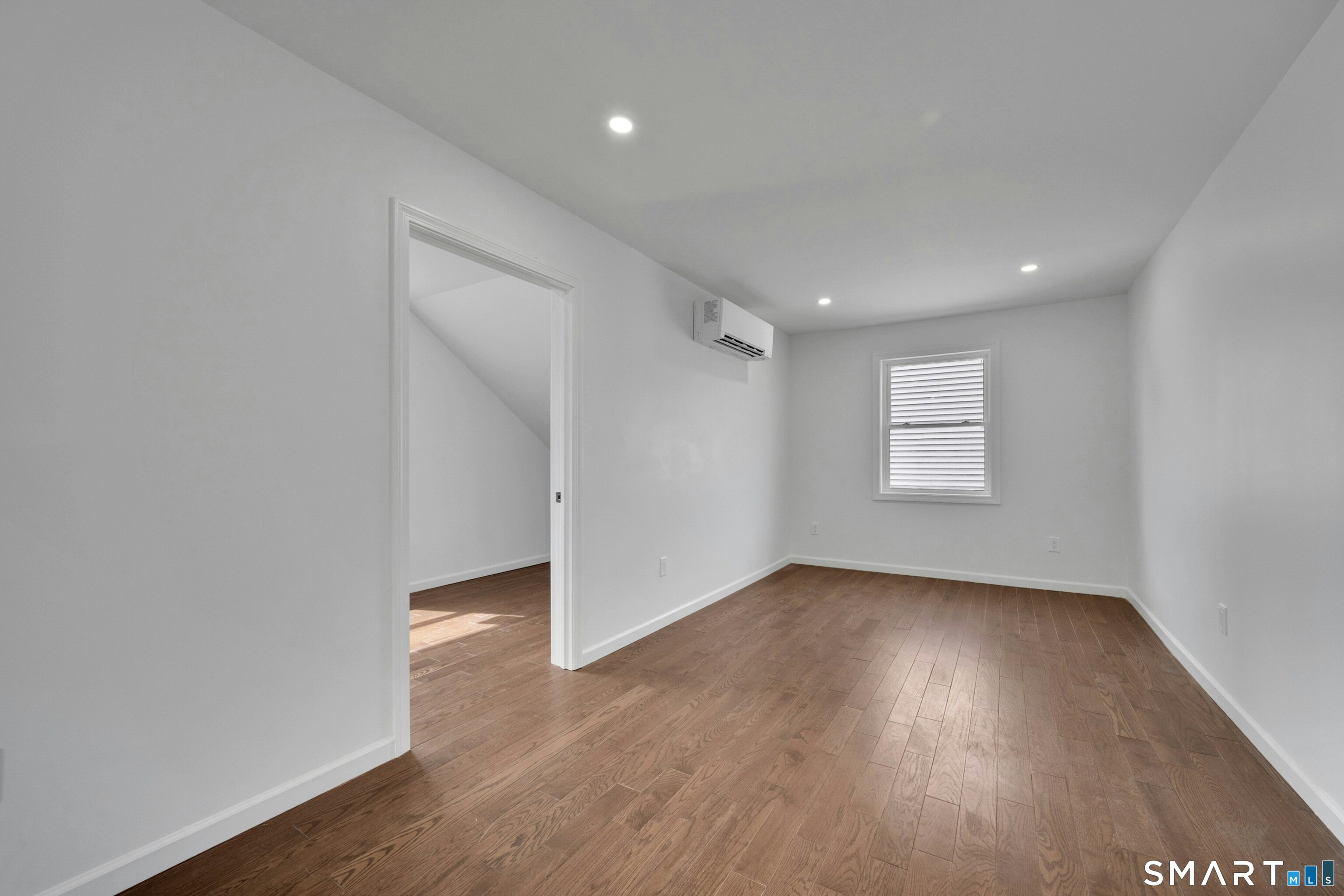 198 Castle Avenue Fairfield CT 06825