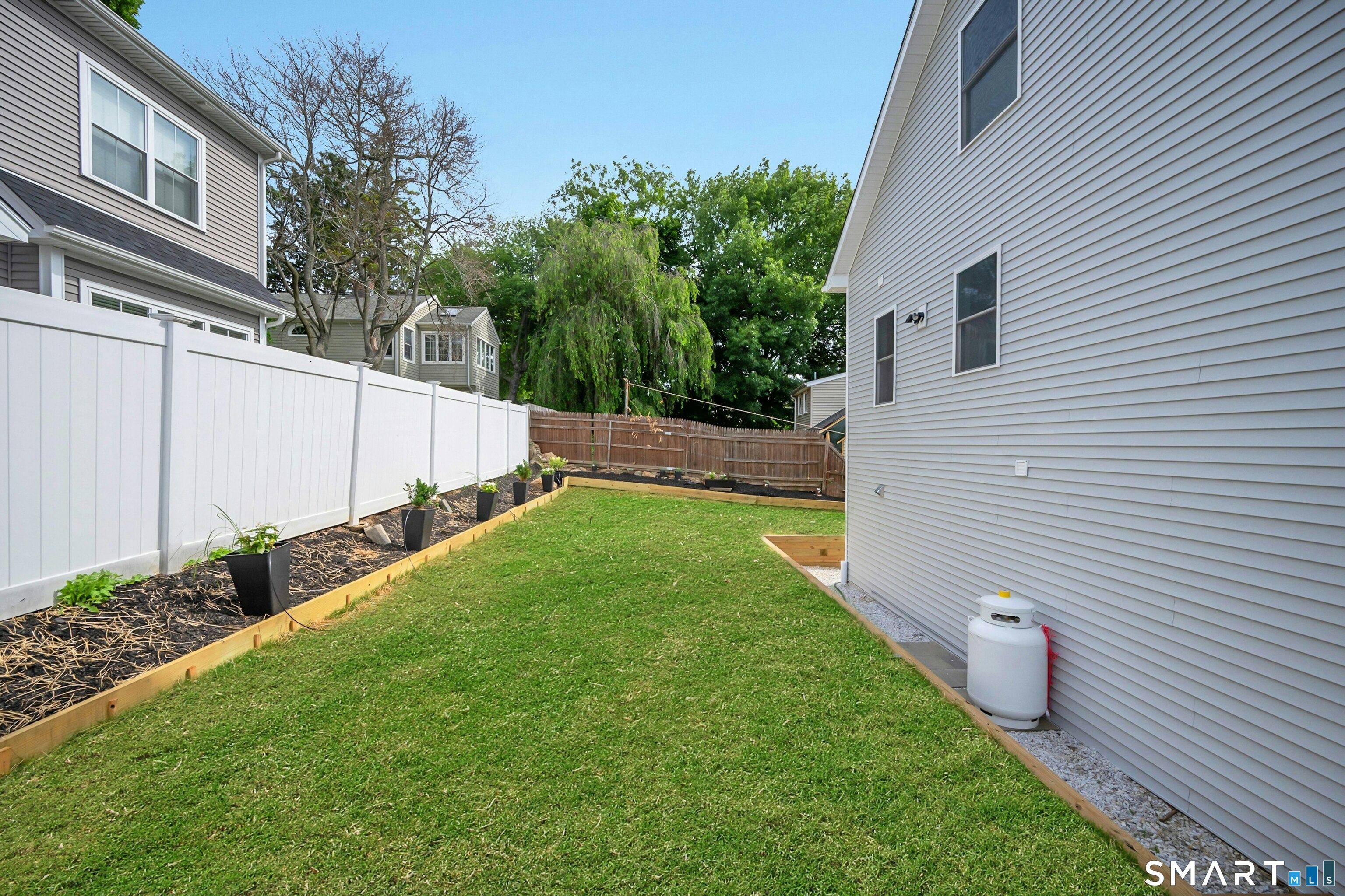 198 Castle Avenue Fairfield CT 06825